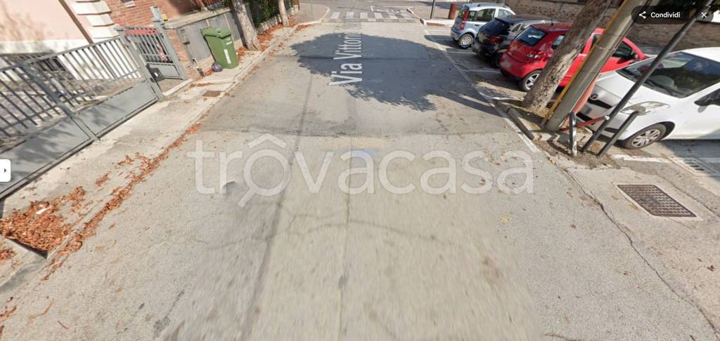 intera palazzina in vendita a Colli al Metauro in zona Saltara