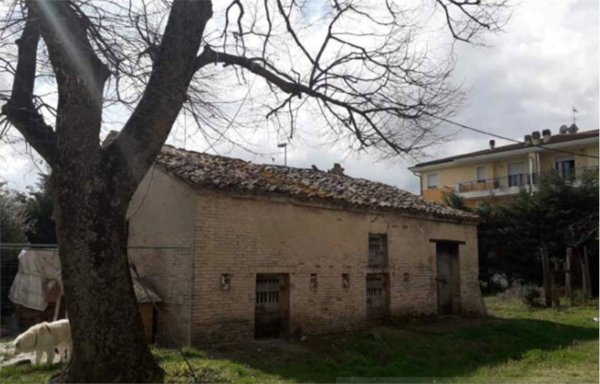 casa indipendente in vendita a Colli al Metauro