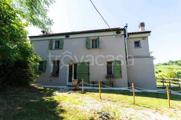 appartamento in vendita a Colli al Metauro in zona Serrungarina