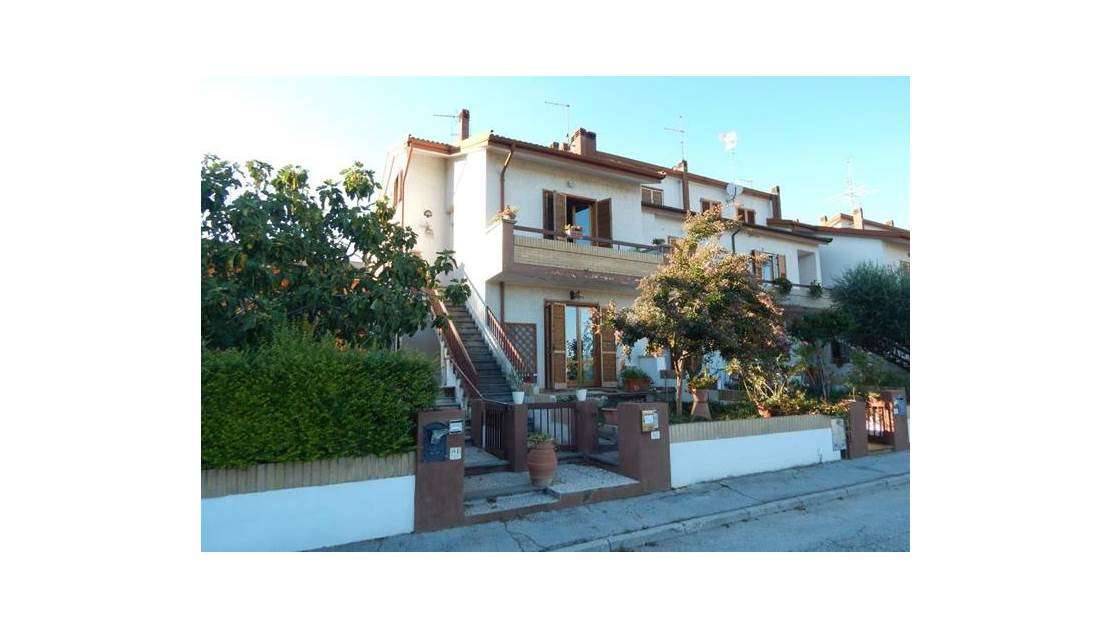 appartamento in vendita a Colli al Metauro