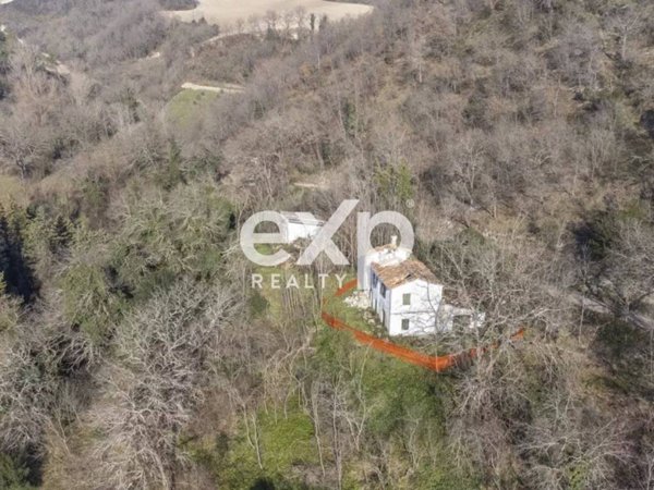 casa indipendente in vendita a Colli al Metauro in zona Bargni