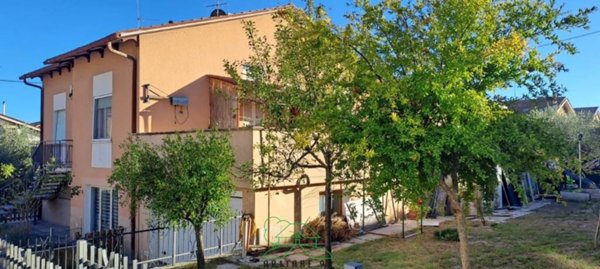 casa indipendente in vendita a Colli al Metauro in zona Calcinelli