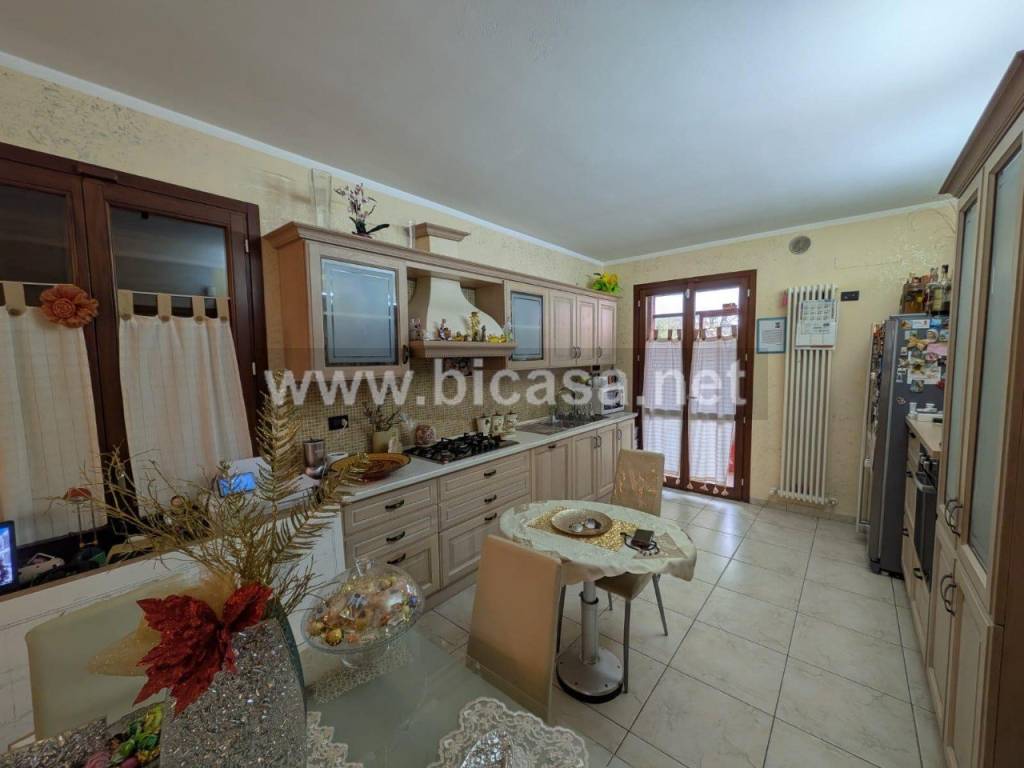 casa indipendente in vendita a Colli al Metauro in zona Tavernelle