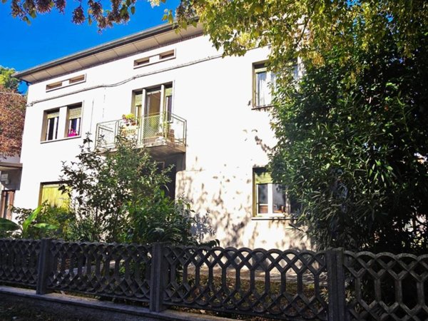 casa indipendente in vendita a Colli al Metauro in zona Calcinelli