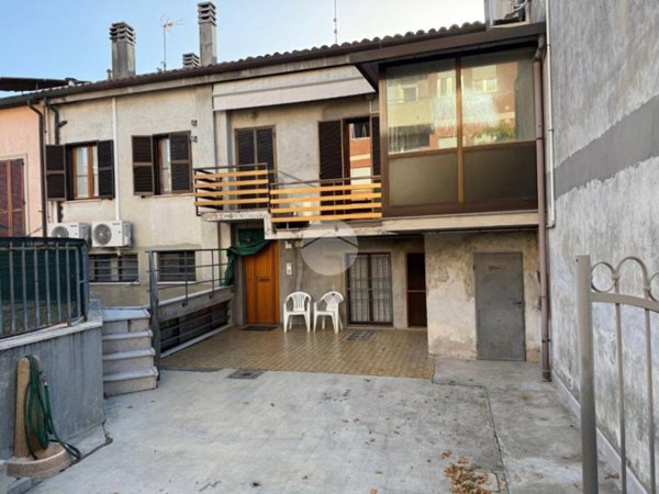casa indipendente in vendita a Colli al Metauro in zona Calcinelli