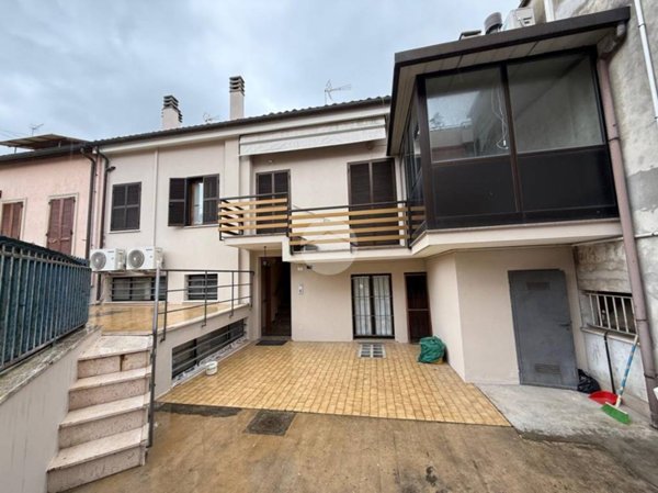 casa indipendente in vendita a Colli al Metauro in zona Calcinelli