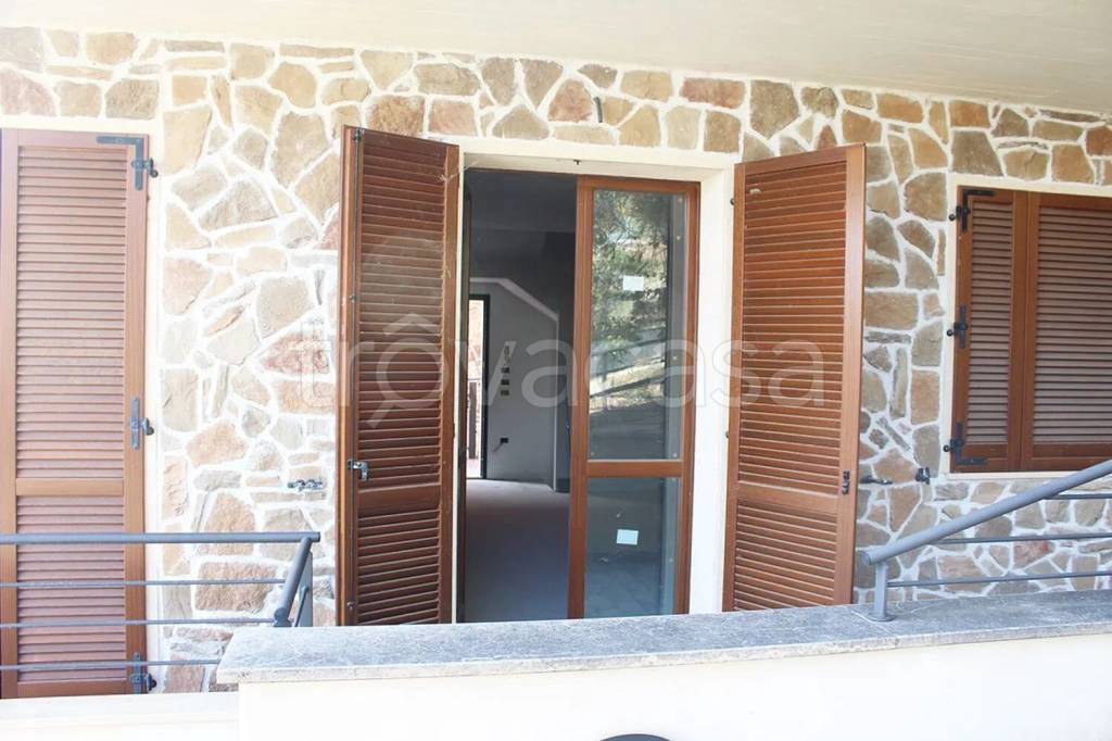 casa indipendente in vendita a Colli al Metauro in zona Saltara