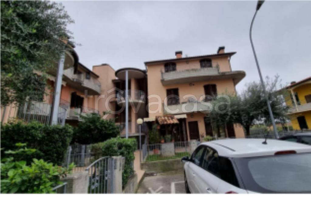 intera palazzina in vendita a Colli al Metauro