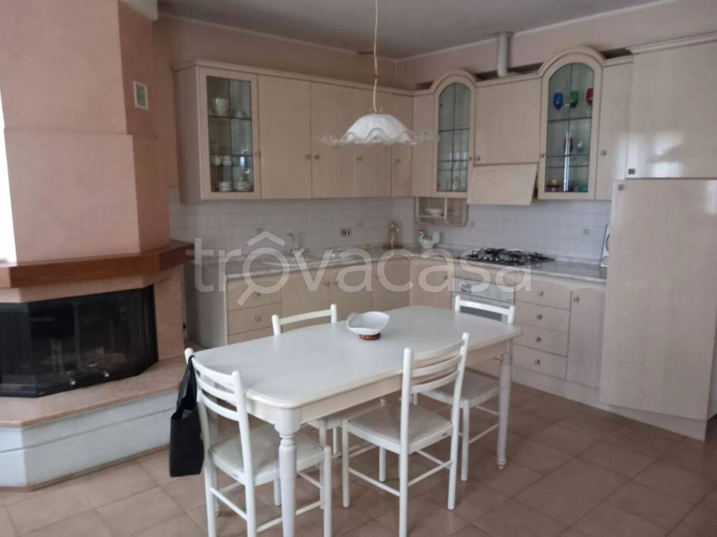 appartamento in vendita a Colli al Metauro in zona Calcinelli