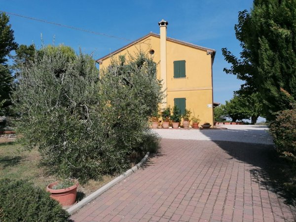 casa indipendente in vendita a Colli al Metauro