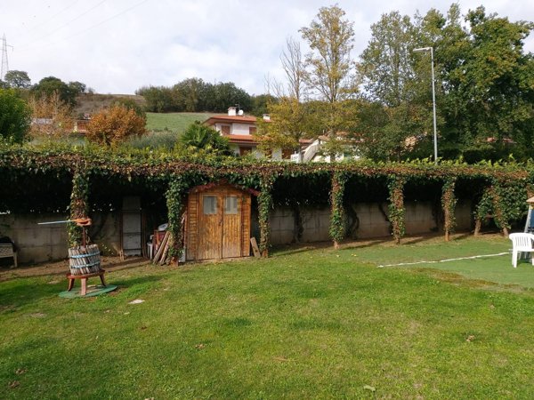 casa indipendente in vendita a Colli al Metauro