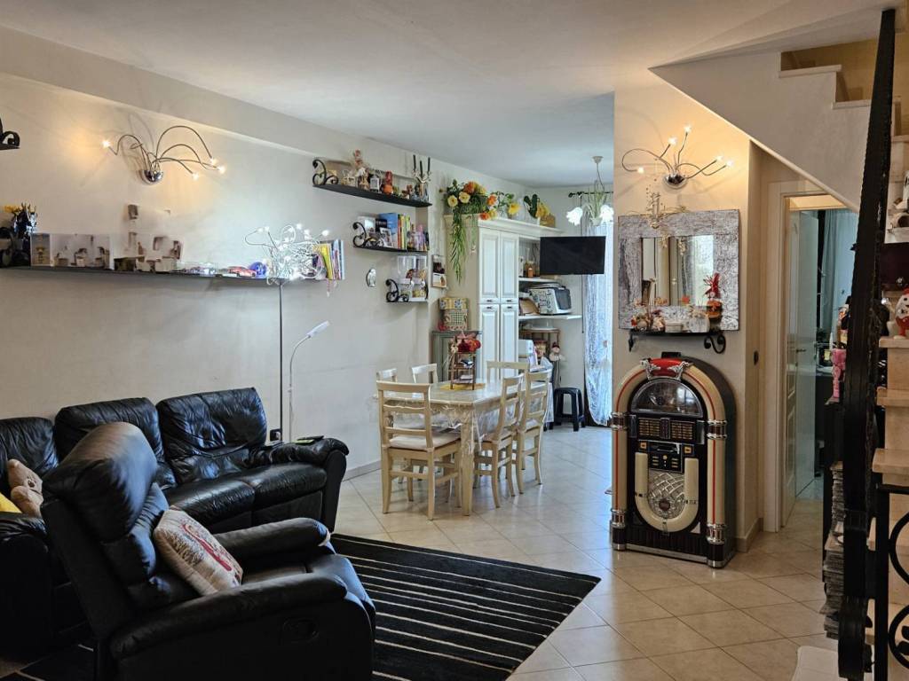 casa indipendente in vendita a Colli al Metauro in zona Villanova