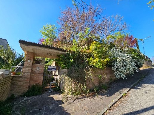casa indipendente in vendita a Colli al Metauro