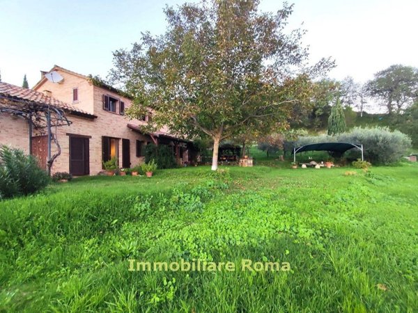 casa indipendente in vendita a Colli al Metauro in zona Serrungarina