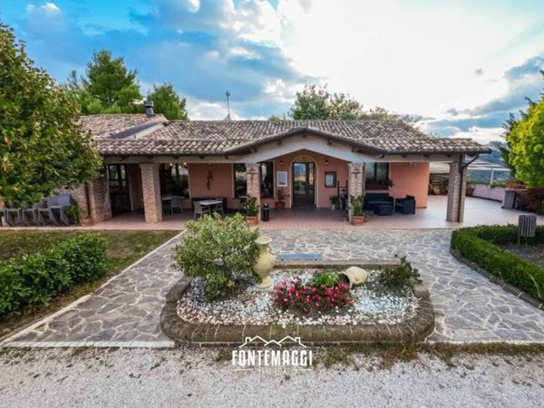 casa indipendente in vendita a Colli al Metauro