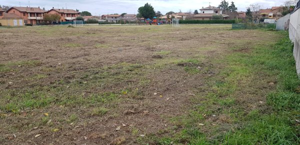 terreno edificabile in vendita a Colli al Metauro in zona Calcinelli