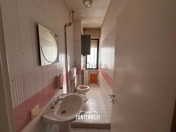 ufficio in vendita a Colli al Metauro