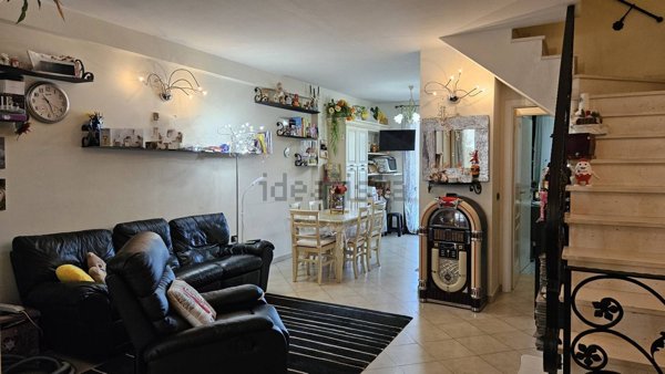 casa indipendente in vendita a Colli al Metauro in zona Villanova