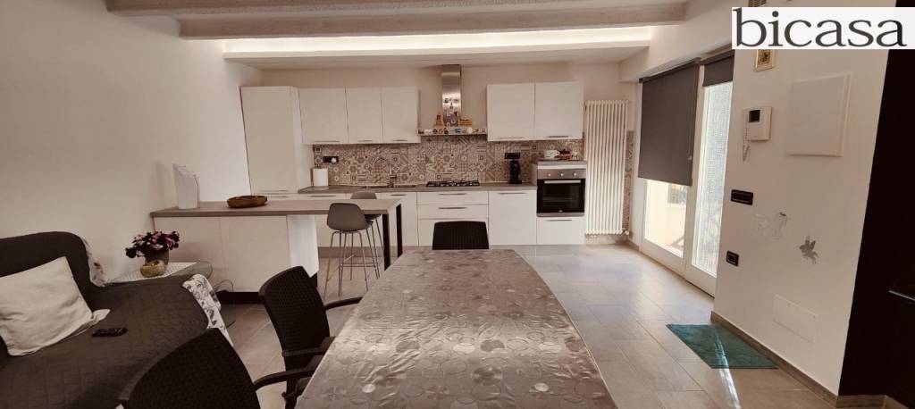 casa indipendente in vendita a Colli al Metauro in zona Calcinelli