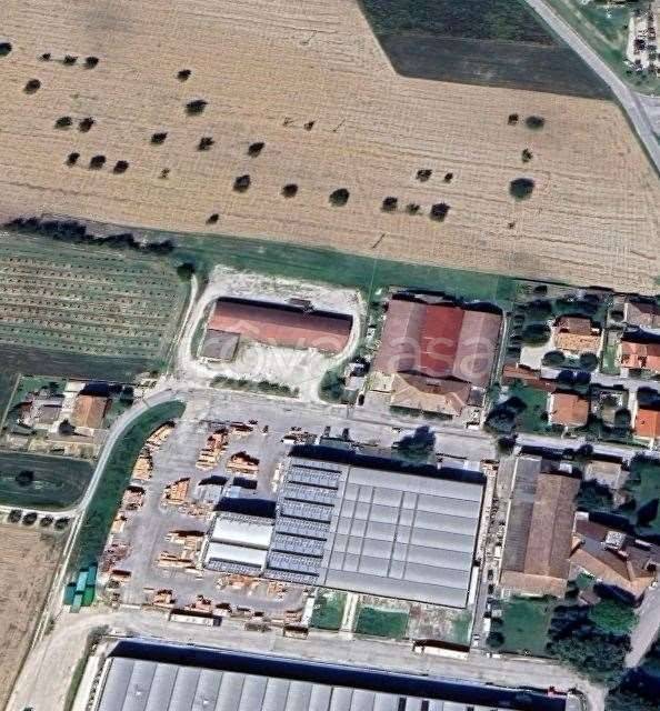 capannone in vendita a Colli al Metauro