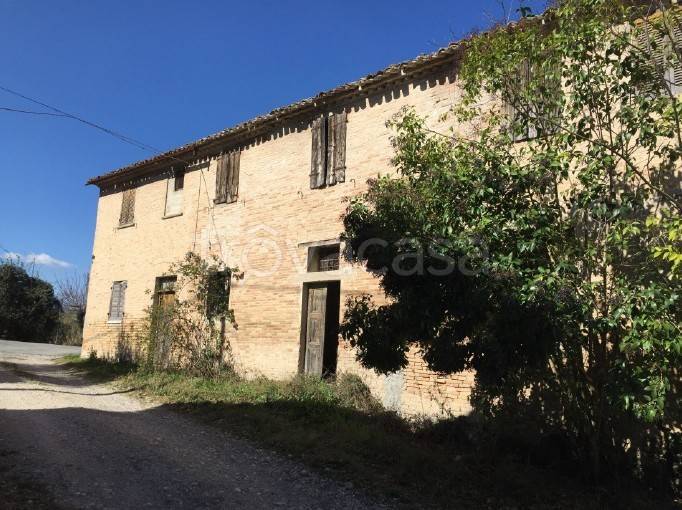 villa in vendita a Colli al Metauro in zona Tavernelle