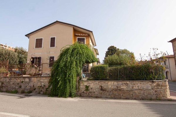 appartamento in vendita a Colli al Metauro in zona Tavernelle