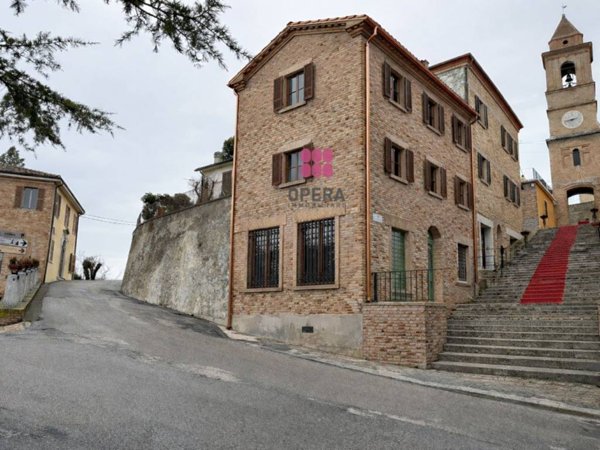 casa indipendente in vendita a Colli al Metauro in zona Montemaggiore al Metauro