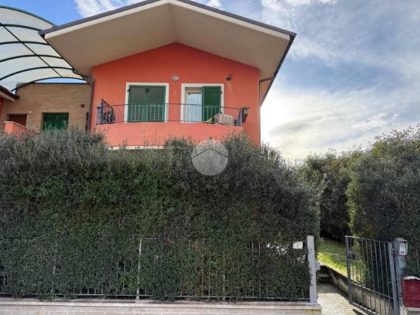 appartamento in vendita a Colli al Metauro in zona Villanova