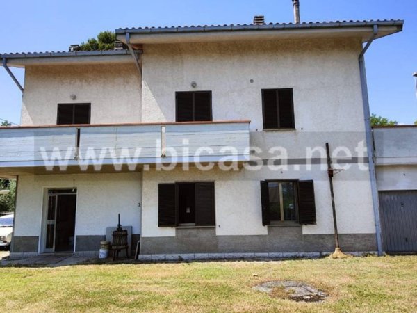 casa indipendente in vendita a Colli al Metauro