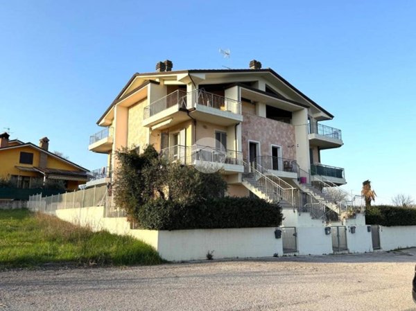 appartamento in vendita a Colli al Metauro in zona Tavernelle