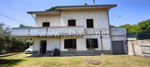 casale in vendita a Colli al Metauro