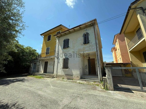 casa indipendente in vendita a Colli al Metauro in zona Tavernelle