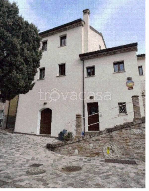 appartamento in vendita a Colli al Metauro in zona Pozzuolo