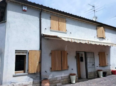 casa indipendente in vendita a Colli al Metauro