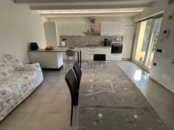 casa semindipendente in vendita a Colli al Metauro in zona Calcinelli