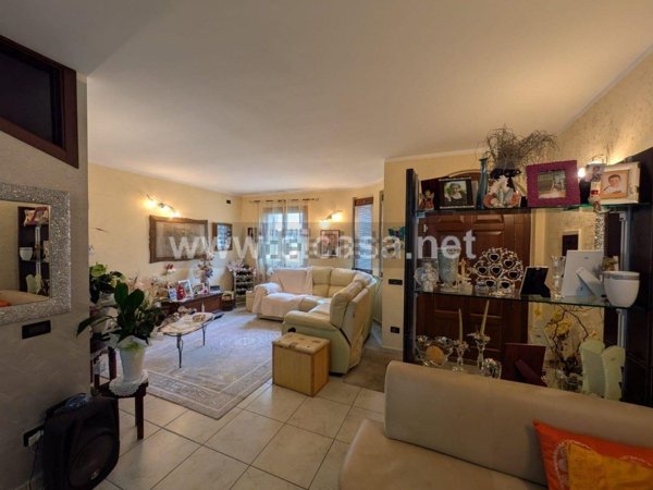 casa indipendente in vendita a Colli al Metauro in zona Tavernelle