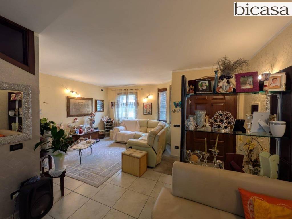 casa indipendente in vendita a Colli al Metauro in zona Tavernelle