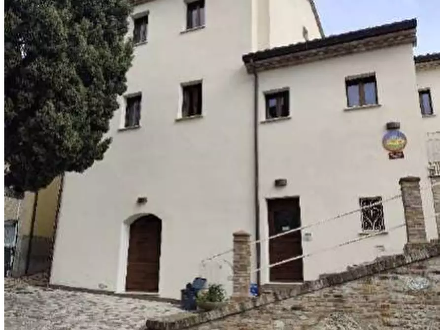 intera palazzina in vendita a Colli al Metauro