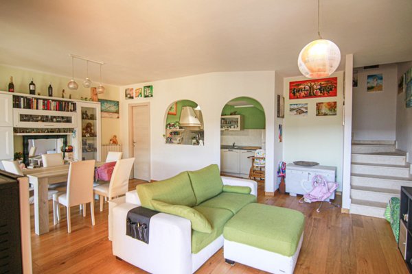 casa indipendente in vendita a Colli al Metauro in zona Tavernelle