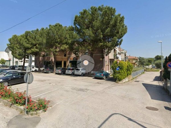 ufficio in vendita a Colli al Metauro in zona Calcinelli
