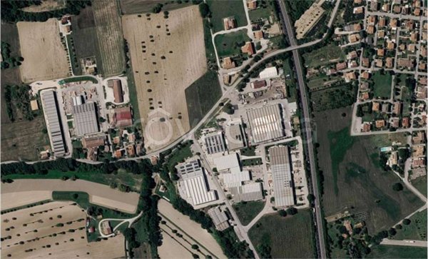 capannone in vendita a Colli al Metauro in zona Tavernelle