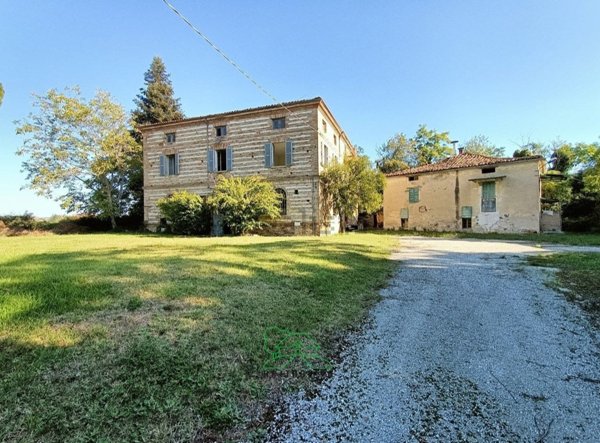 terreno agricolo in vendita a Colli al Metauro in zona Montemaggiore al Metauro