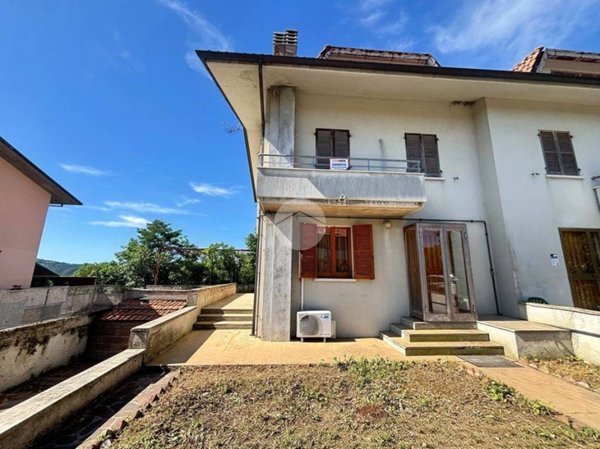 casa indipendente in vendita a Colli al Metauro in zona Calcinelli