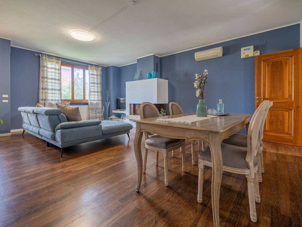 casa indipendente in vendita a Colli al Metauro in zona Calcinelli