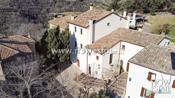 casa indipendente in vendita a Colli al Metauro in zona Pozzuolo