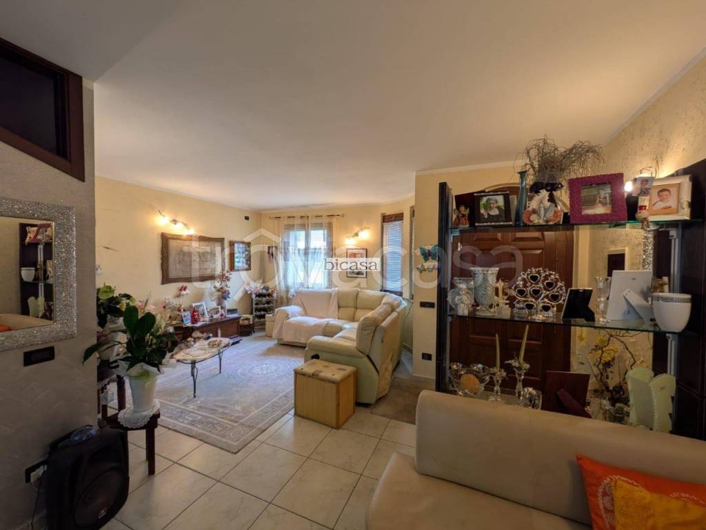 casa indipendente in vendita a Colli al Metauro in zona Tavernelle