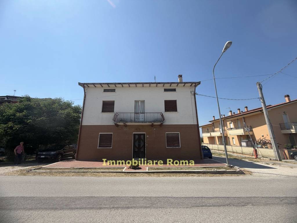 casa indipendente in vendita a Colli al Metauro in zona Fiordipiano