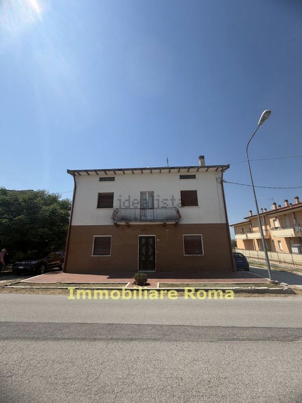 casa indipendente in vendita a Colli al Metauro