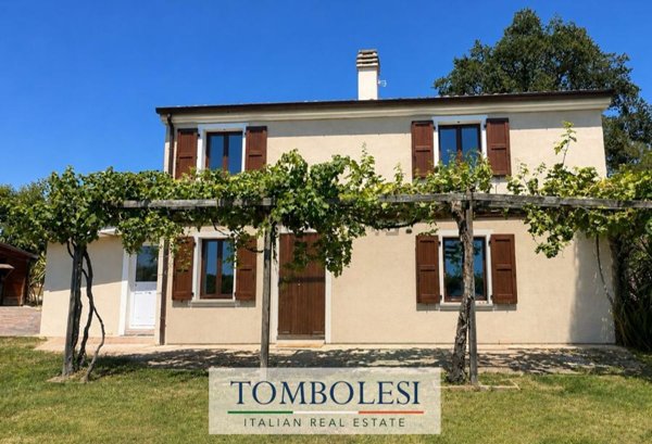 casa indipendente in vendita a Colli al Metauro in zona Saltara
