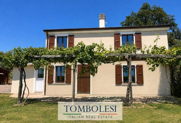 casa indipendente in vendita a Colli al Metauro